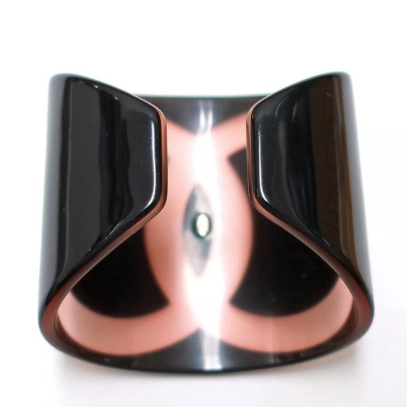 Authentic Chanel 01p CC Logo Translucent Mauve Cuff  Bangle Bracelet Clear - Picture 5 of 7
